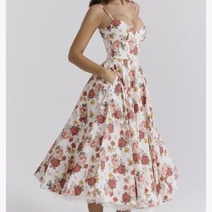 NWOT Floral Print Midi Dress